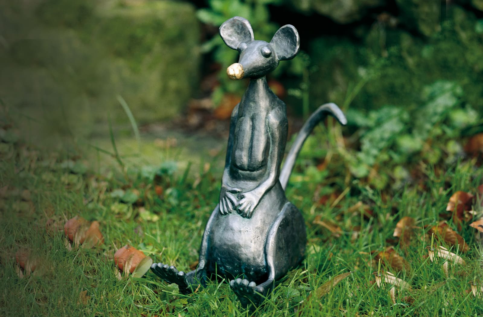Die Maus Guido, modern art, Kupfer-Skulptur.
